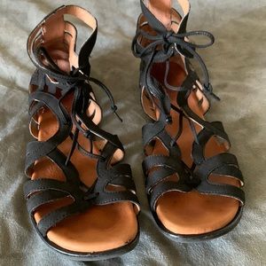 Gentle Souls by Kenneth Cole Break My Heart Gladiator Sandal as 6.5